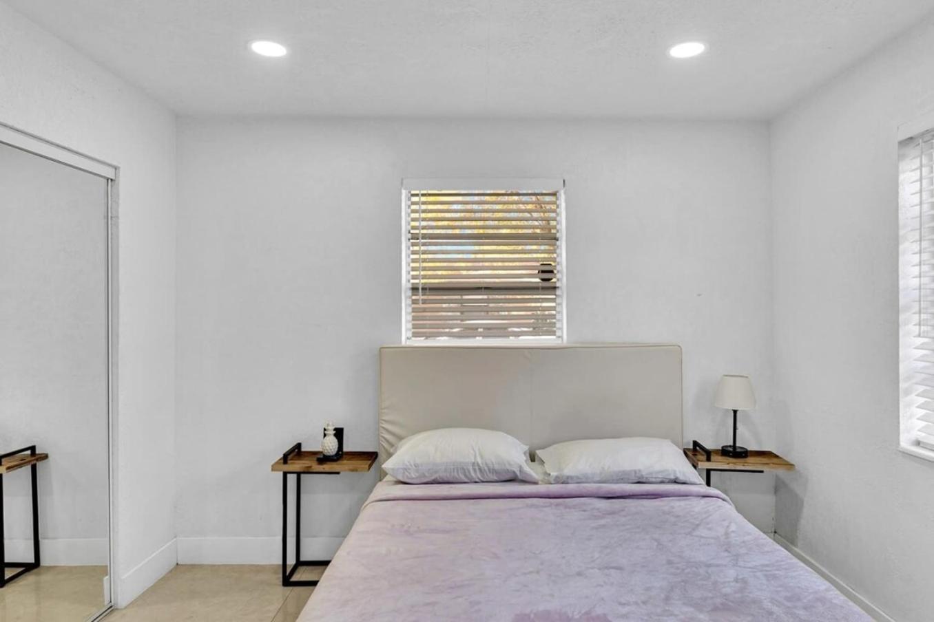 2 Bdrm Modern House Mins From Beach & Casino Hb1 شاطئ هالانديل المظهر الخارجي الصورة