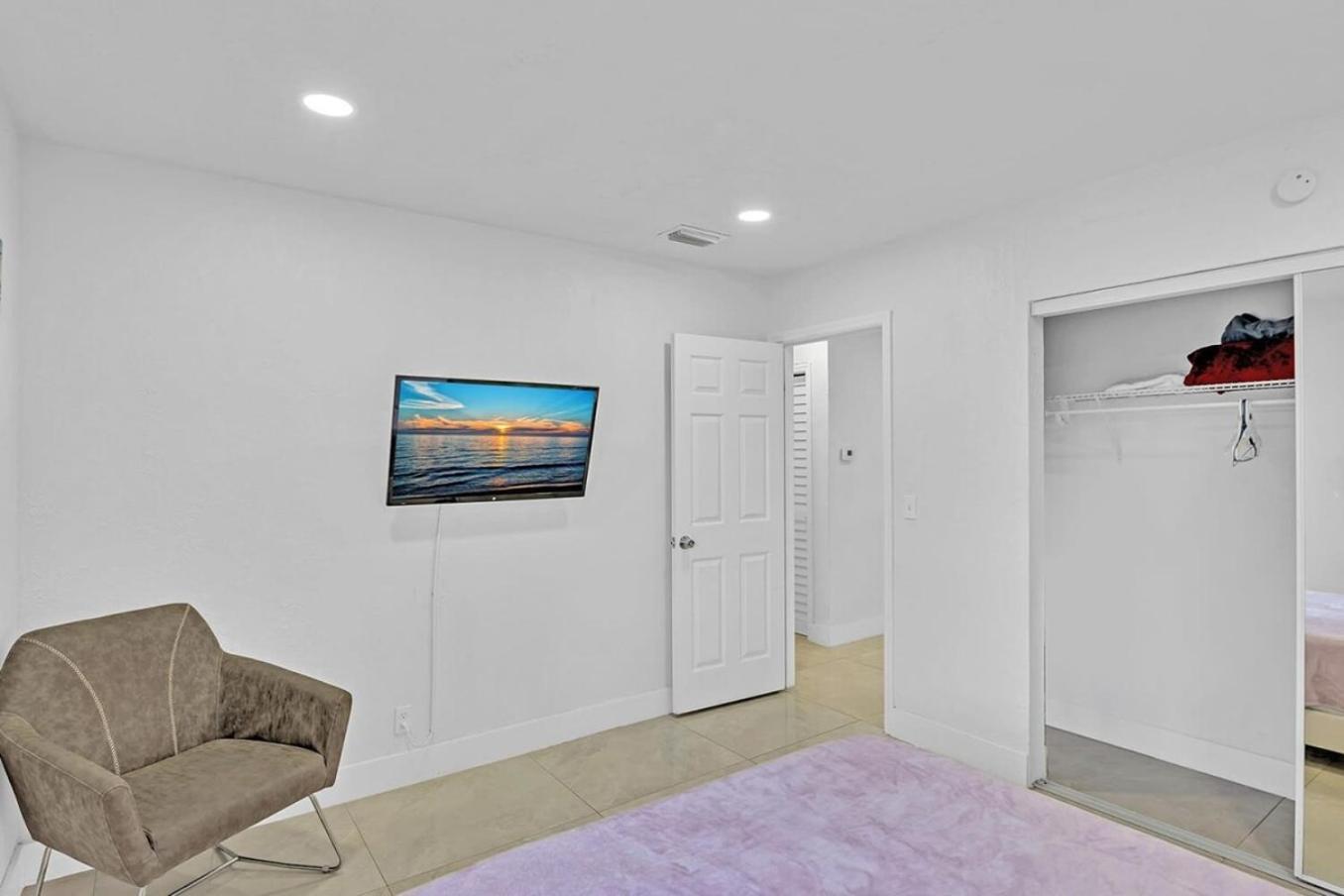 2 Bdrm Modern House Mins From Beach & Casino Hb1 شاطئ هالانديل المظهر الخارجي الصورة