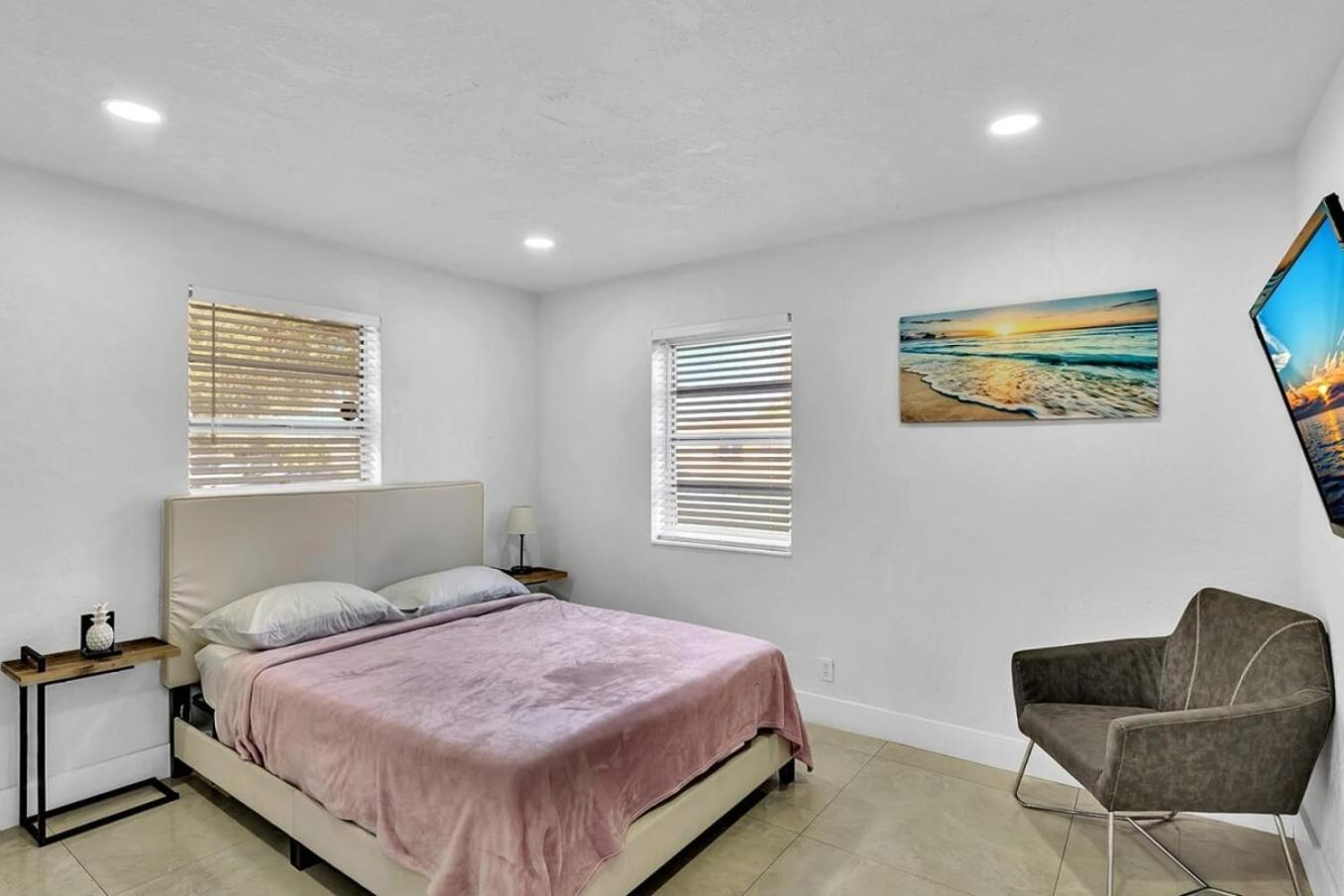 2 Bdrm Modern House Mins From Beach & Casino Hb1 شاطئ هالانديل المظهر الخارجي الصورة