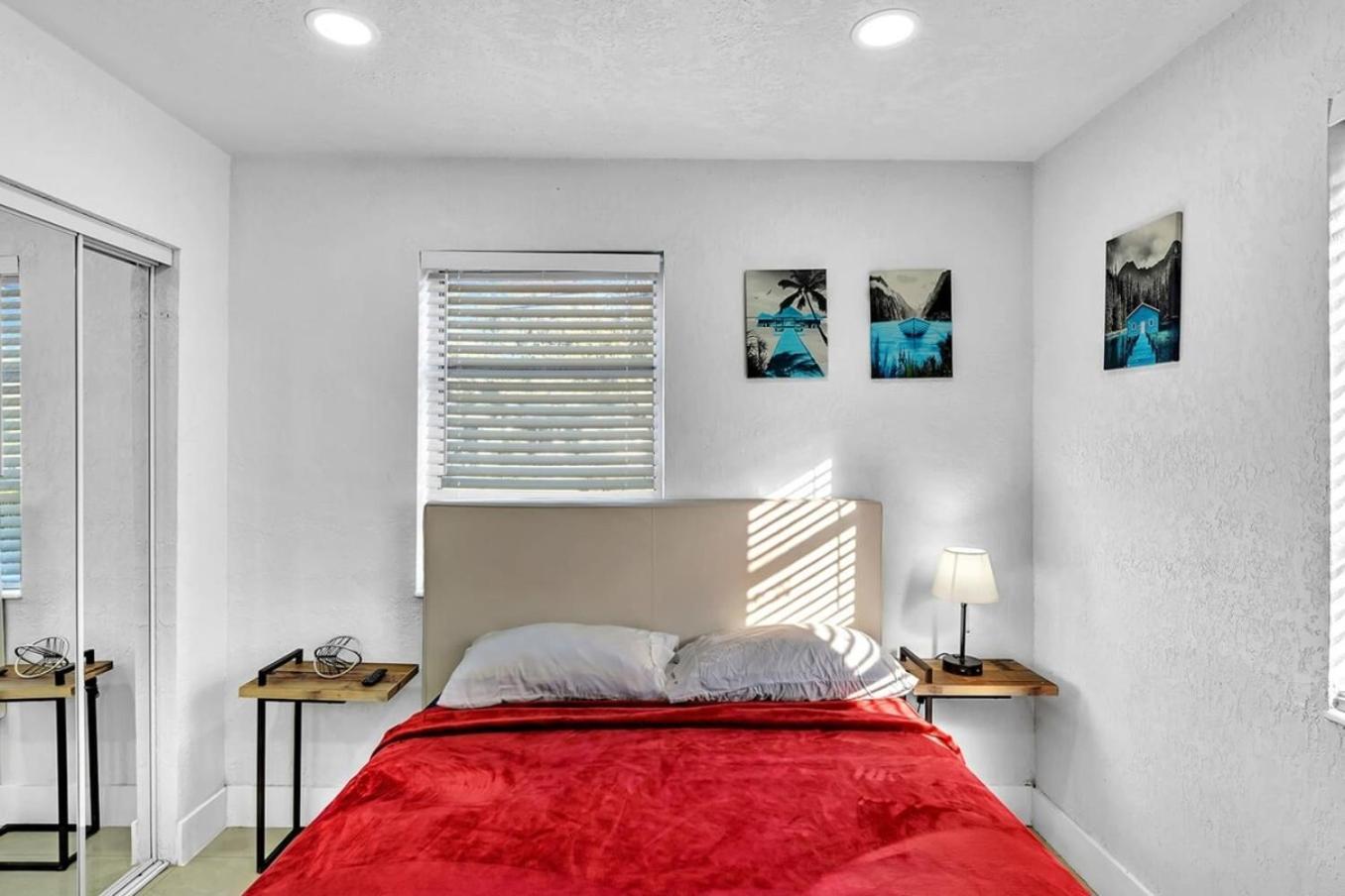 2 Bdrm Modern House Mins From Beach & Casino Hb1 شاطئ هالانديل المظهر الخارجي الصورة