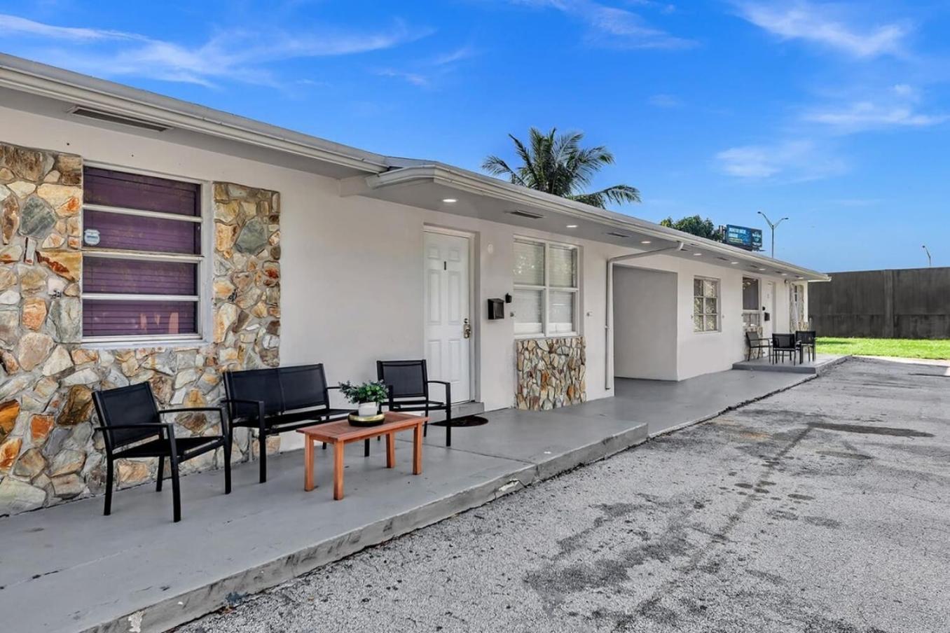 2 Bdrm Modern House Mins From Beach & Casino Hb1 شاطئ هالانديل المظهر الخارجي الصورة